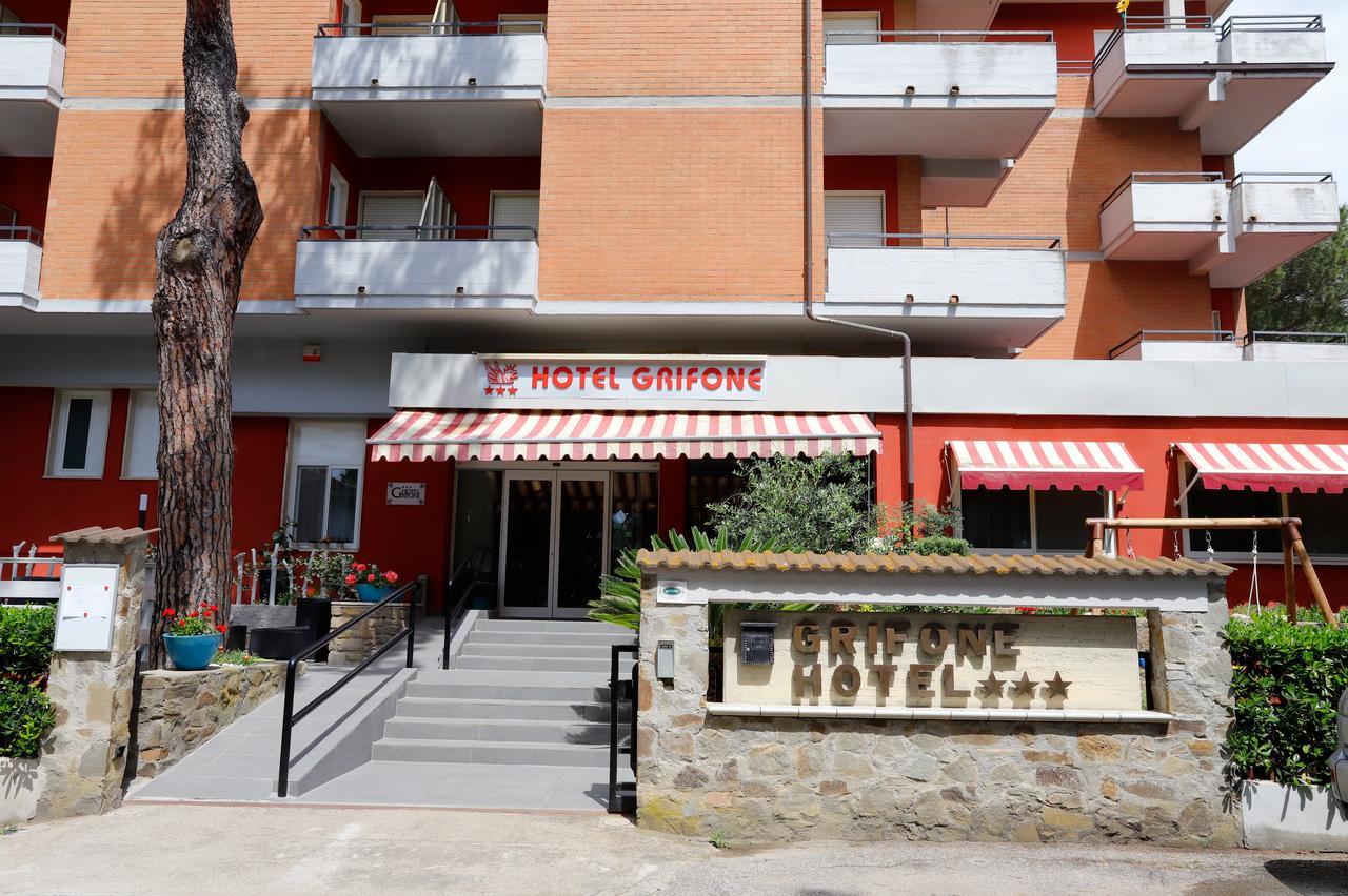 Hotel Grifone Principina a Mare Exterior foto